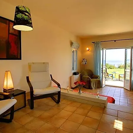 Monambeles Hotel Dilináta