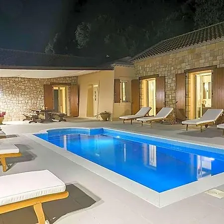 Hotel Monambeles 4*